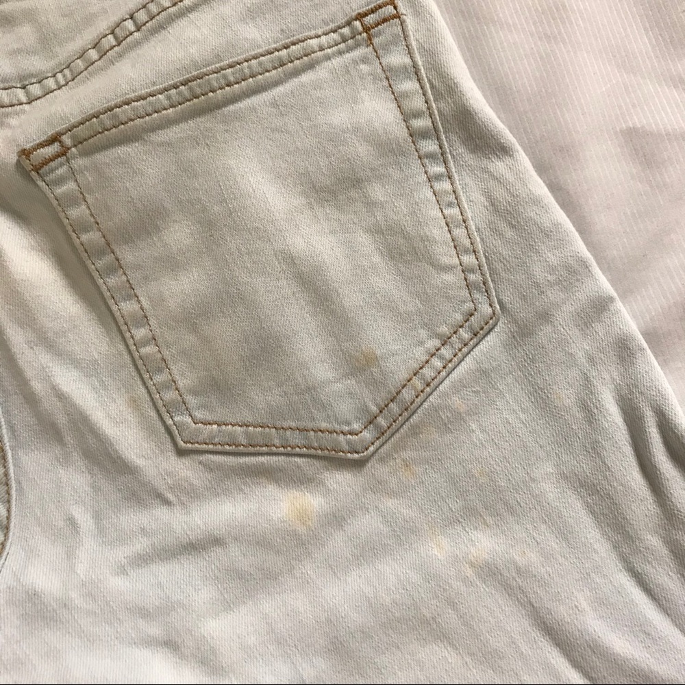 NWOT Lightwash Forever 21 Men Jeans - Picture 4 of 5